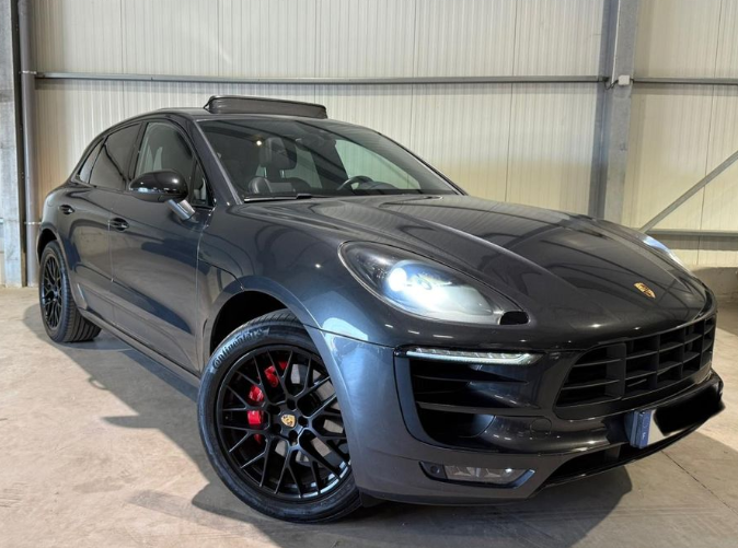PORSCHE Macan GTS 3.0