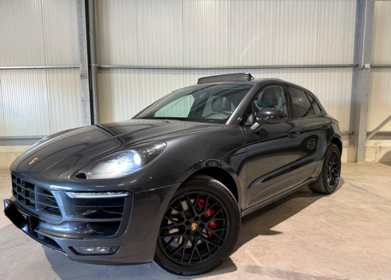 PORSCHE Macan GTS 3.0