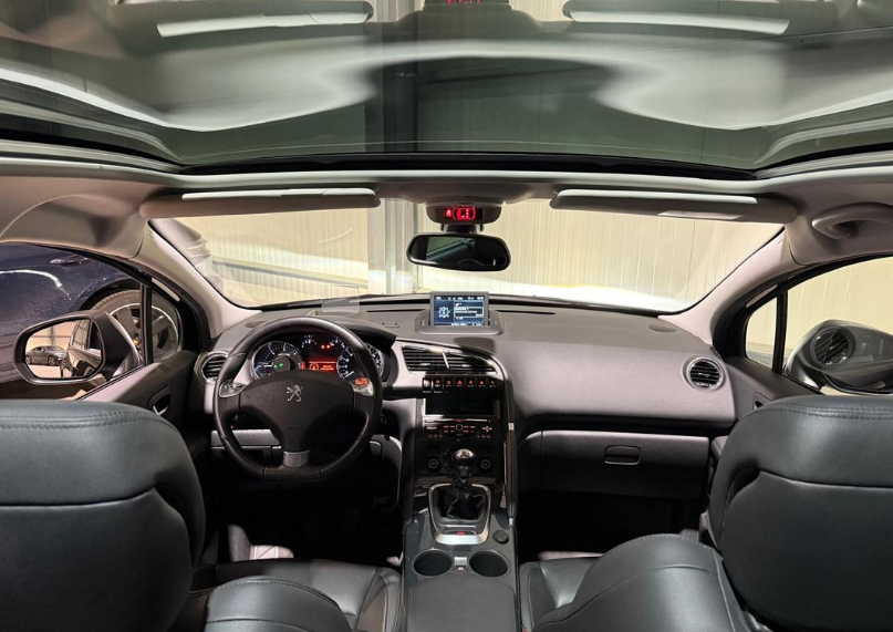 Peugeot 3008 1.6 HDI ALLURE