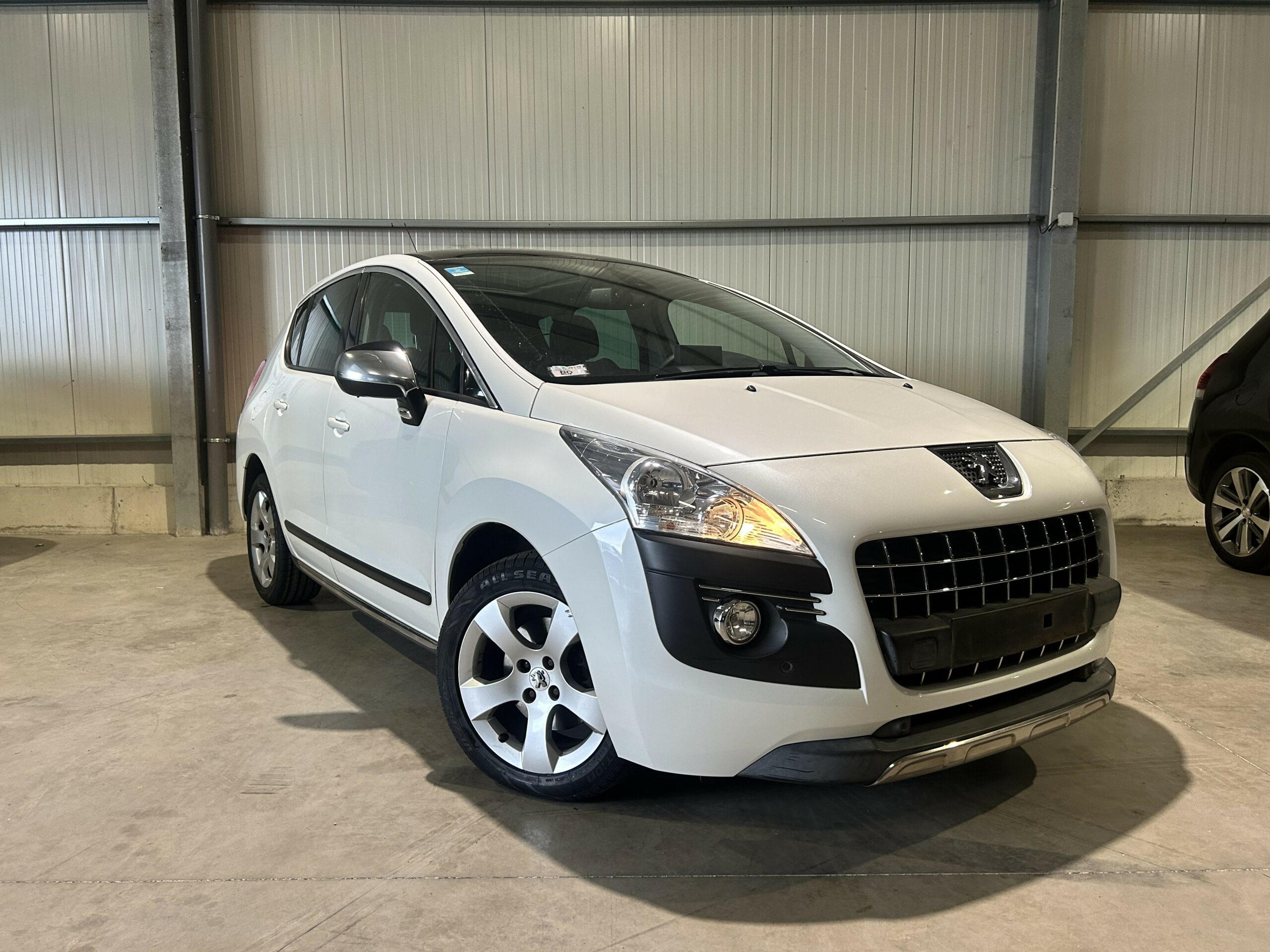 PEUGEOT 3008 2.0 HDI 150 CV Premium