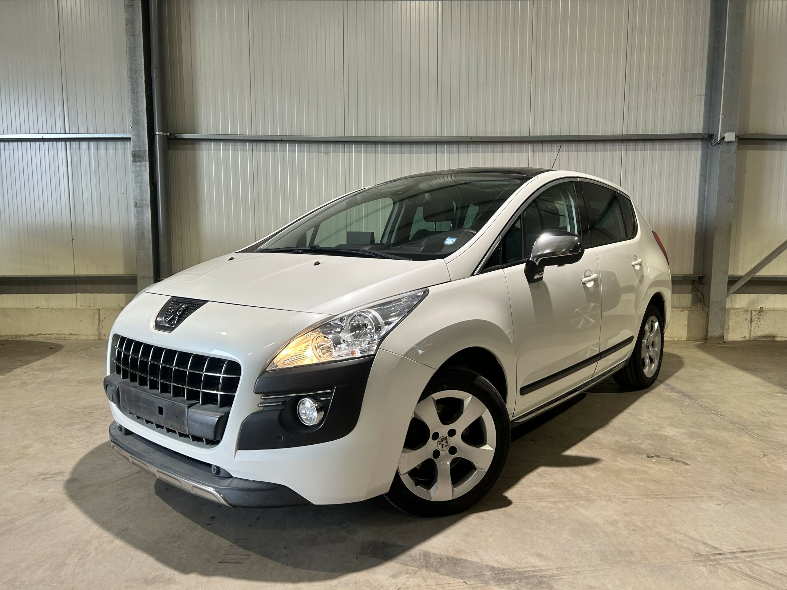 PEUGEOT 3008 2.0 HDI 150 CV Premium