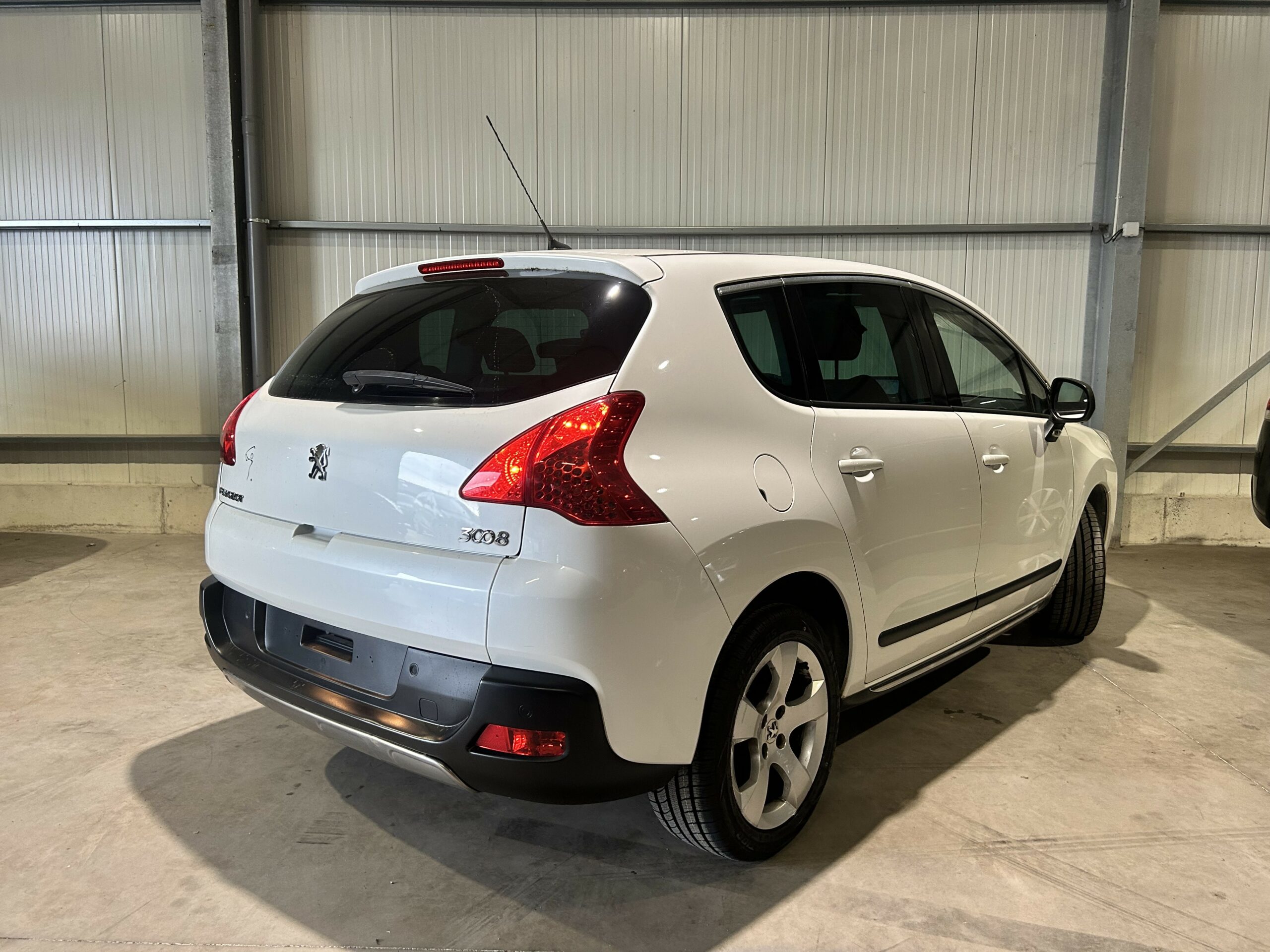 PEUGEOT 3008 2.0 HDI 150 CV Premium