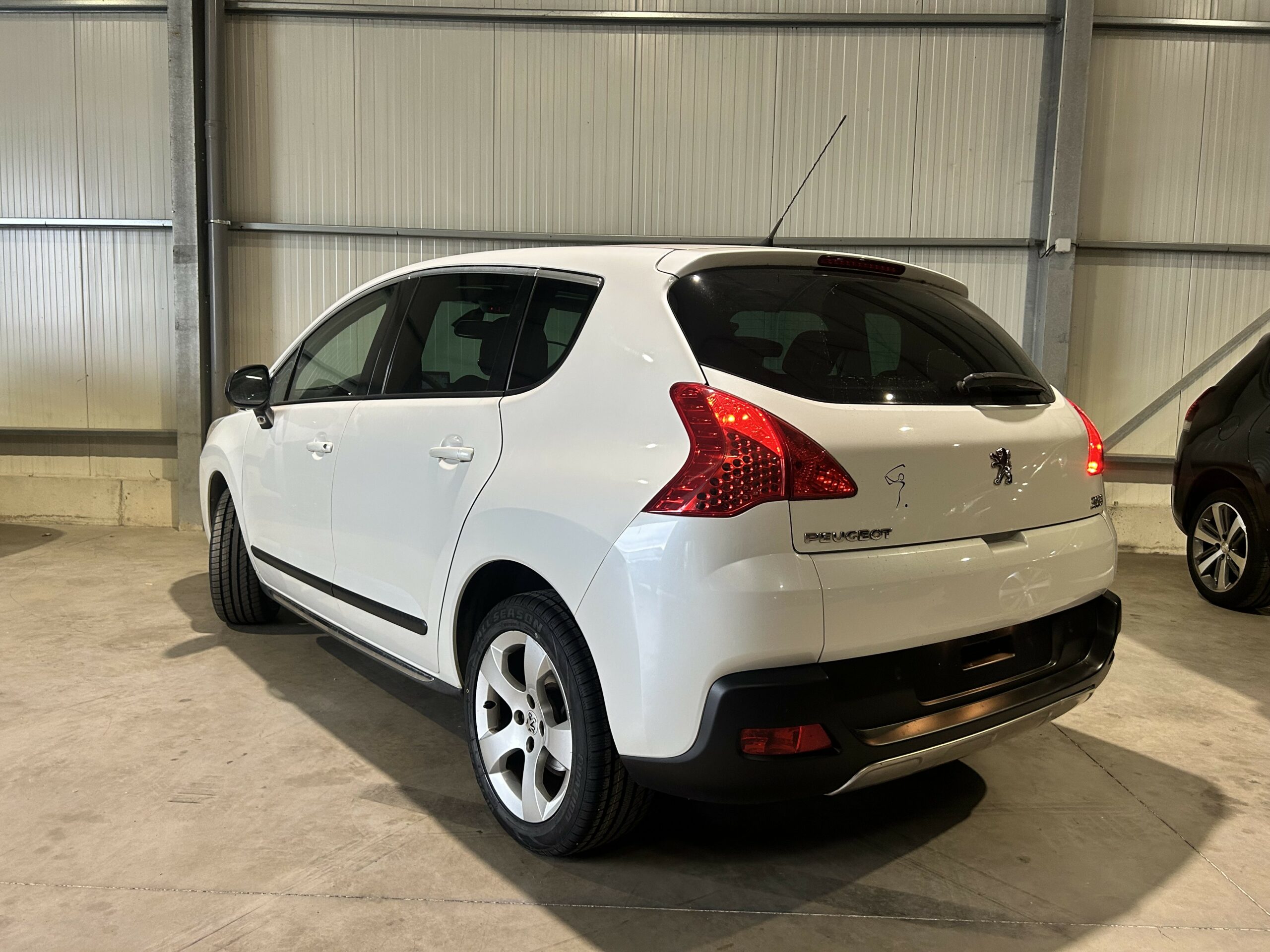 PEUGEOT 3008 2.0 HDI 150 CV Premium