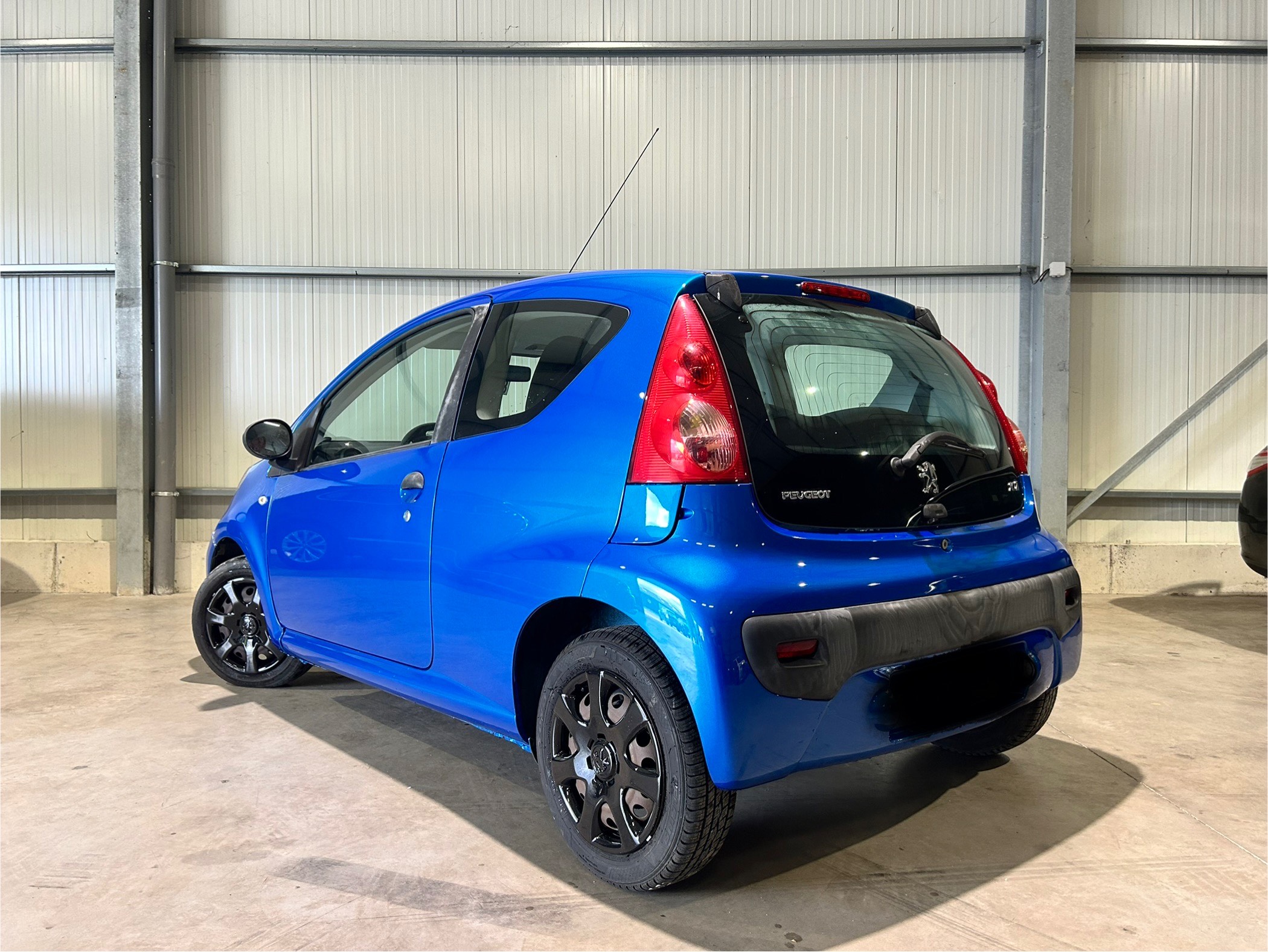 PEUGEOT 107 1.0 i 12V 68cv